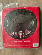 Bucilla Christmas At Santa's Jeweled Felt Tree Skirt Kit 36" Round Sealed #82093