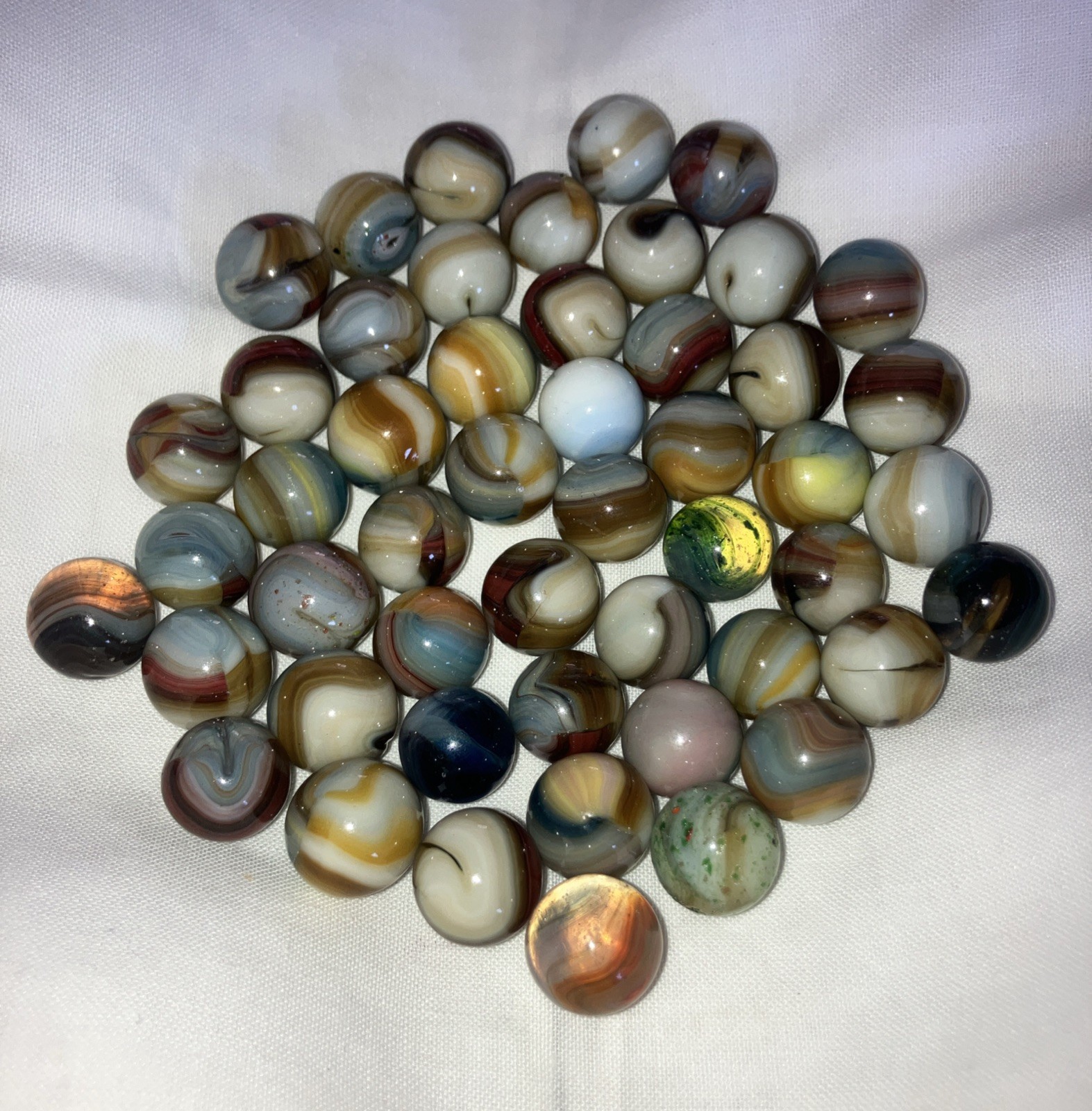 Vintage Uranium Reactive Slag Marble Lot Of 50 1/2” Guaranteed All Glow! Mint!