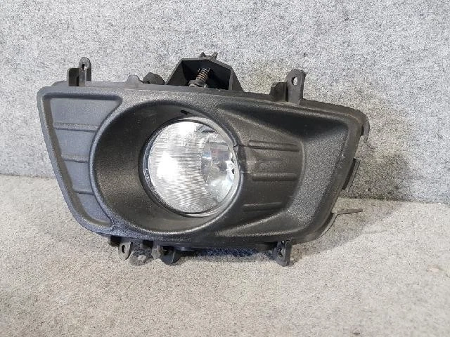 Luz antiniebla izquierda KIA Rondo 2010 nueva Carens 92201-1D050 Foto 2 de 4