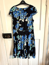 Billie & Blossom Dress Blue Floral Fit & Flare Knee Length Size 10