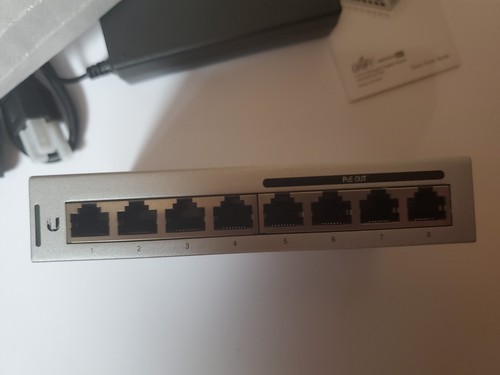 Ubiquiti Networks UniFi SWITCH 8-Port Managed Gigabit Switch with 802.3af PoE - Picture 7 of 8