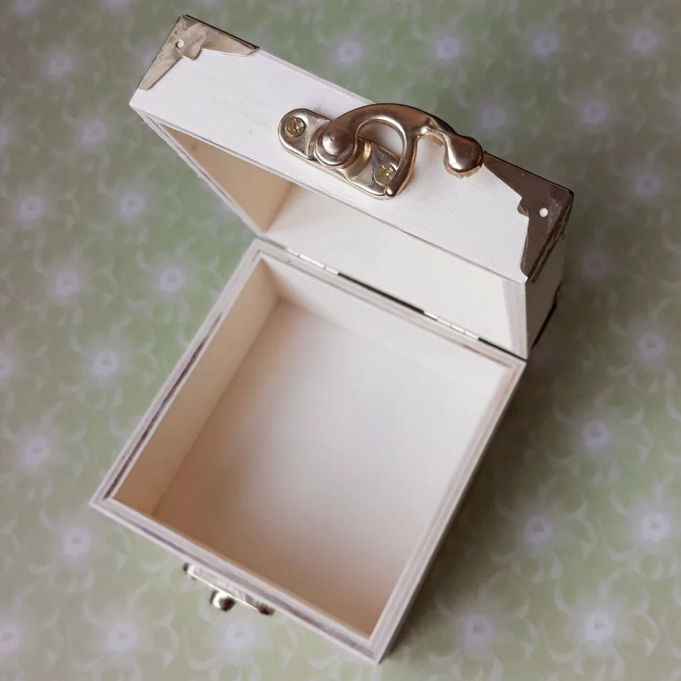 Sunflower Personalised Wooden Square Trinket Box. Pyrography. - Image 2 of 4