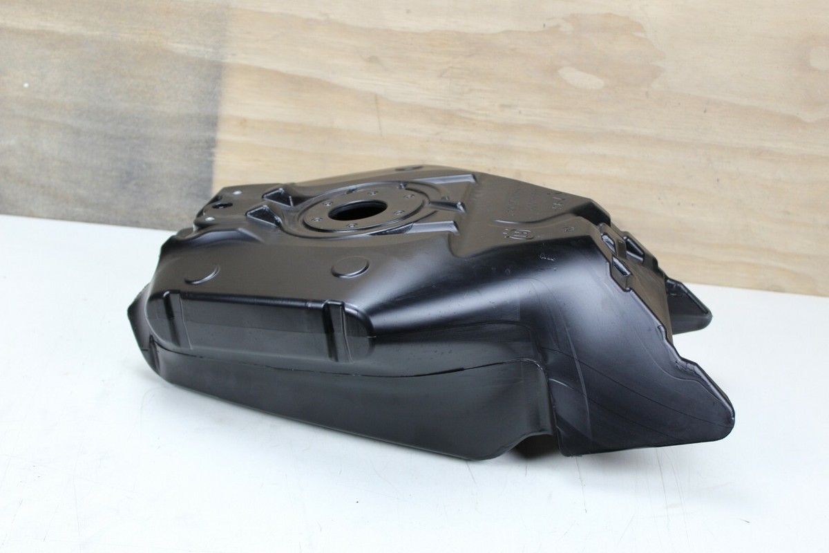 Husqvarna OEM Fuel Tank 21007013100 For VILTPILEN 701 2019 | eBay