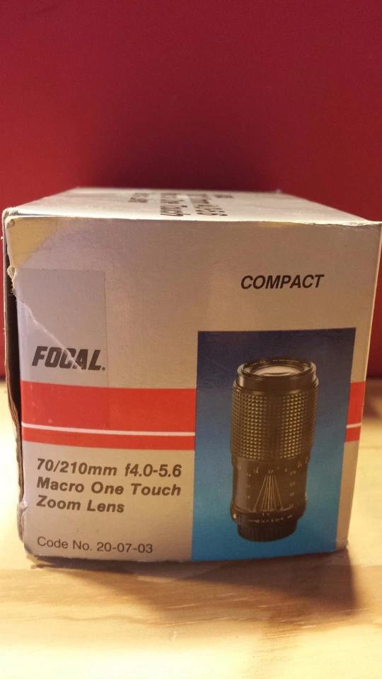 Original Box Compact Focal 70/210mm f4.0-56 Macro One Touch Zoom Len - Image 3 of 3