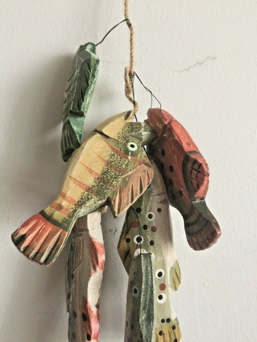 Stringer voll Fisch Wanddeko Hütte und Seehaus Männerhöhle Fischerdeko - Bild 1 von 7