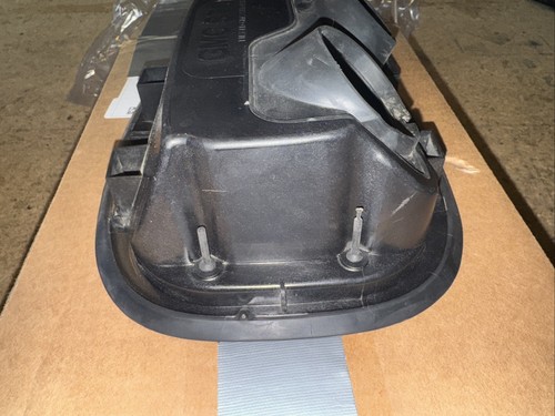 19-24 GMC Sierra 1500 6.5 ft Standard Bed Fuel Gas Door Tank Filler Housing OEM - Picture 4 of 16