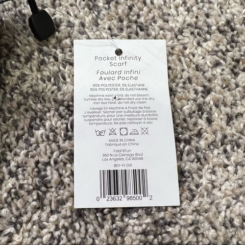 NWT BEYOND YOGA Black Pocket Infinity Neck Scarf - Picture 2 of 3
