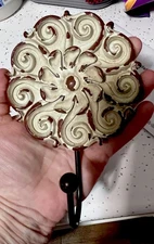 Shabby Chic Victorian Ivory Ceramic Flower Medallion Wall Hanger Hook Decorative