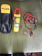 Fluke 902 Digital Clamp Meter True RMS HVAC Multimeter 200A DC Current 60kΩ