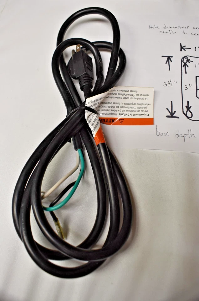 INTERRUPTOR DE ENCENDIDO/APAGADO con LLAVE DE SEGURIDAD EXTRAÍBLE, CABLE DE ALIMENTACIÓN Y CAJA DE MONTAJE Foto 2 de 4