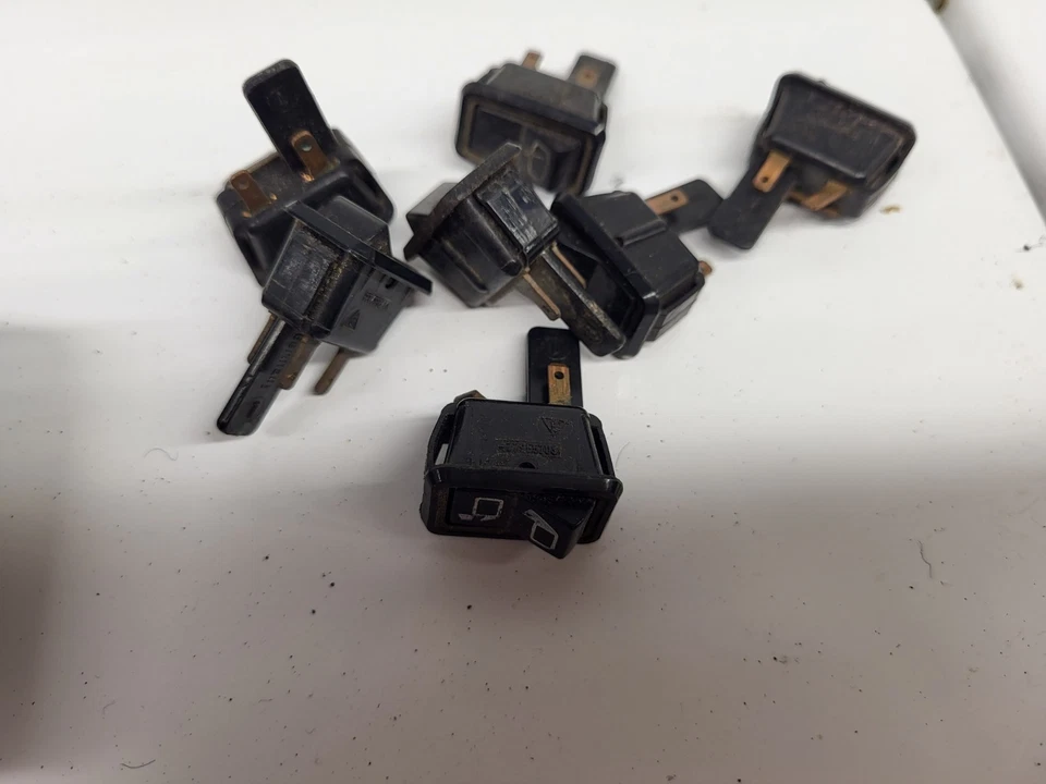 INTERRUPTORES PORSCHE 924/944 Foto 2 de 2