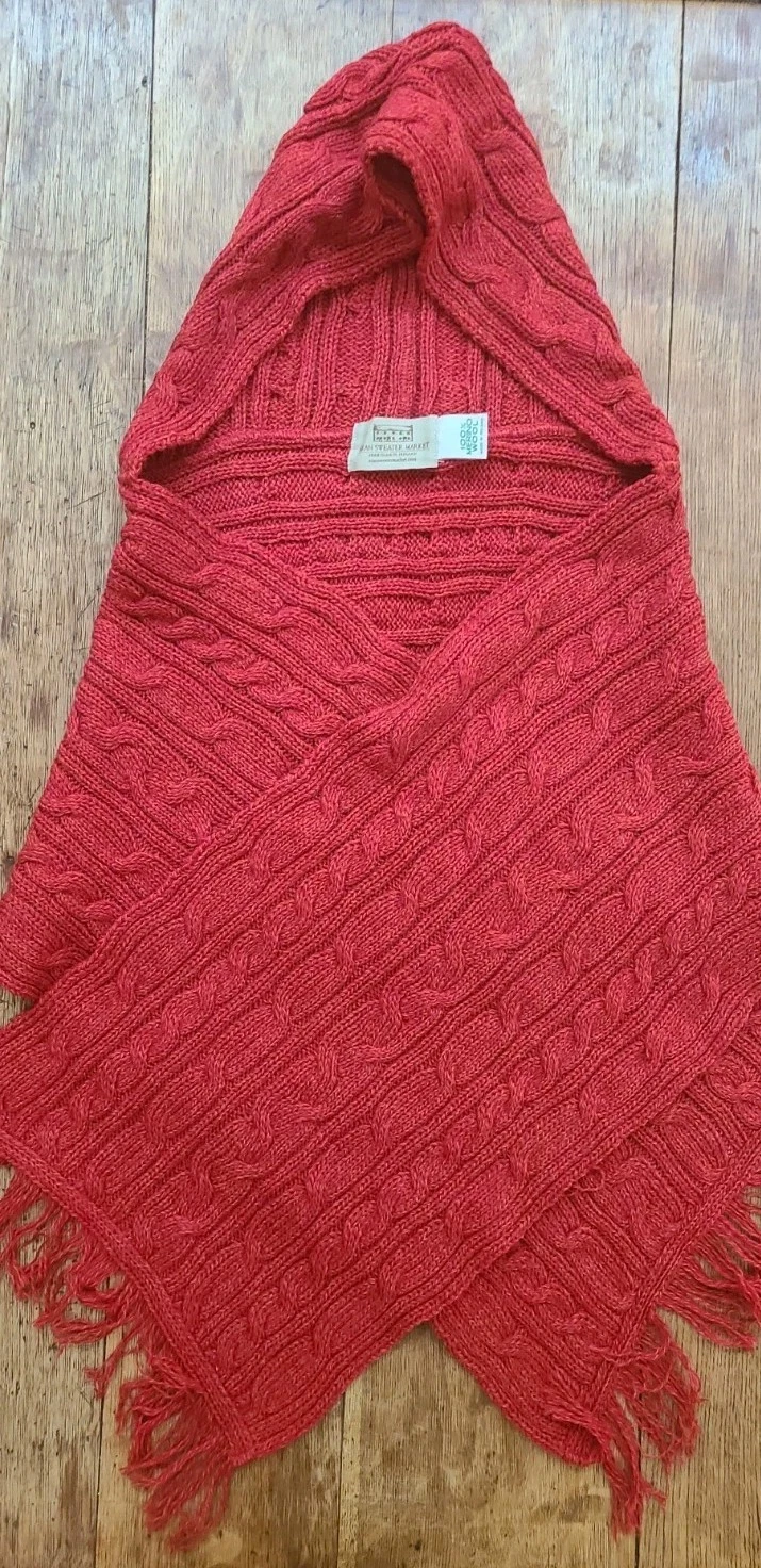 ARAN SWEATER MARKET Hooded Scarf Shawl Red Merino Wool Cable Knit Ireland