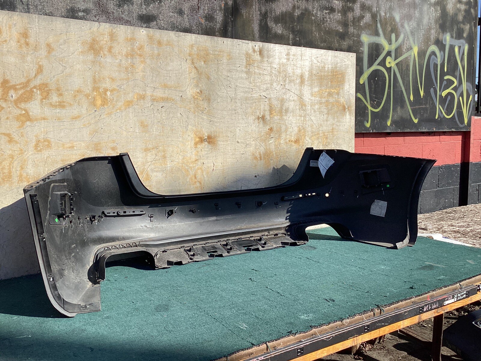 2018 2019 2020 MASERATI GHIBLI REAR BUMPER OEM USED