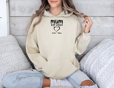 Mama Hoodie personalisiert Mama Herz Hoodie individuell mit Namen Mama etabliert
