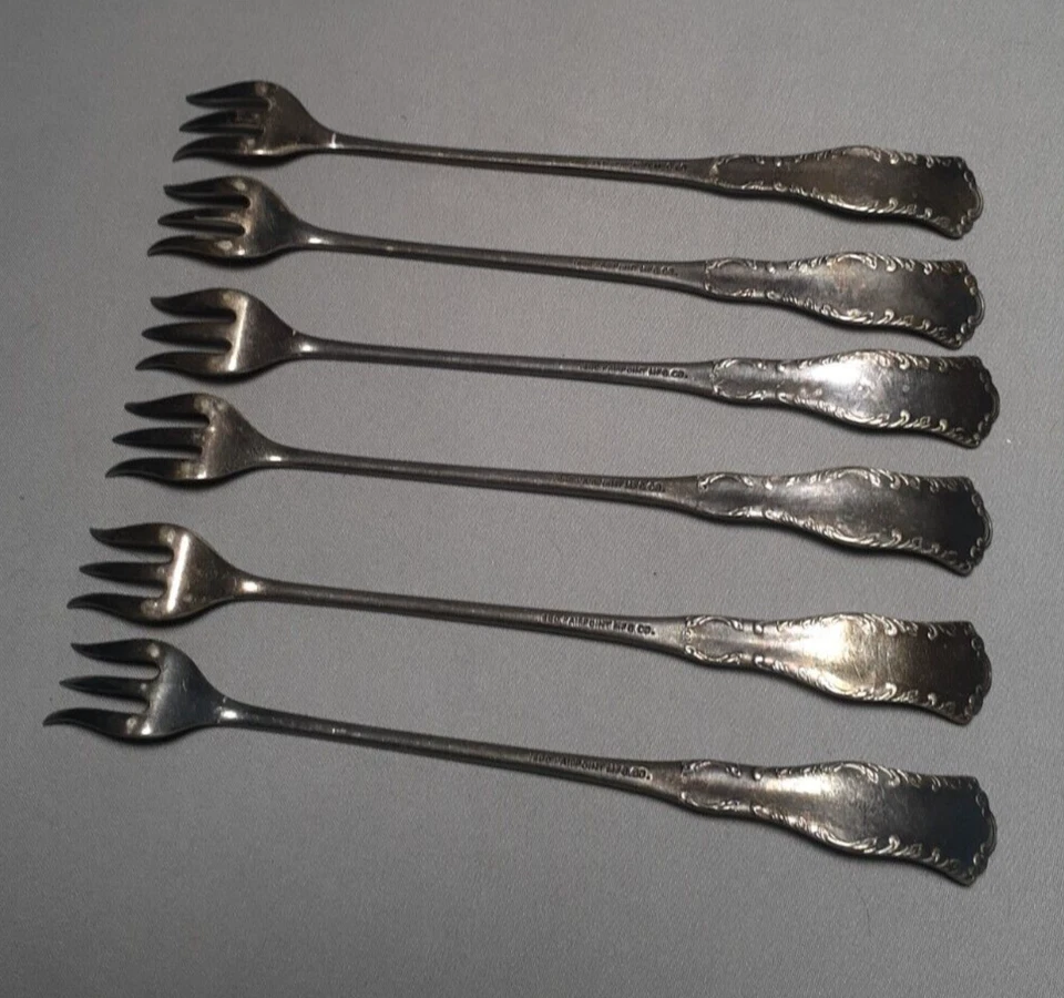 A lot of 6 1880 Pairpoint 6 1/4" Forks Cocktail Seafood Shrimp Oyster Shellfish. - Image 4 of 4