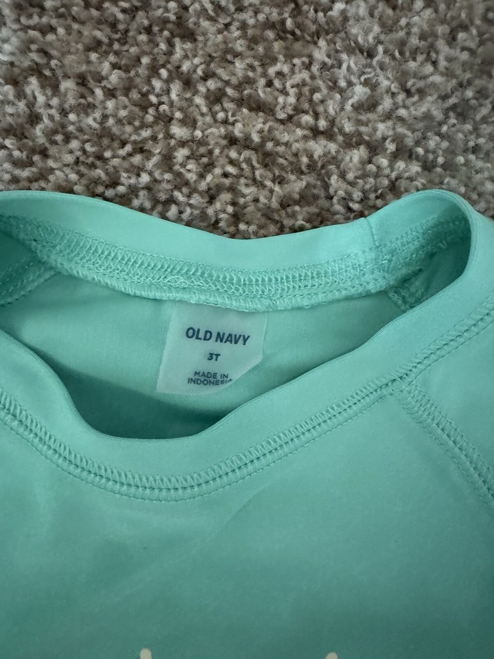 boys 3t old navy swim trunks & Swim Shirts X3 Great Condition eBay