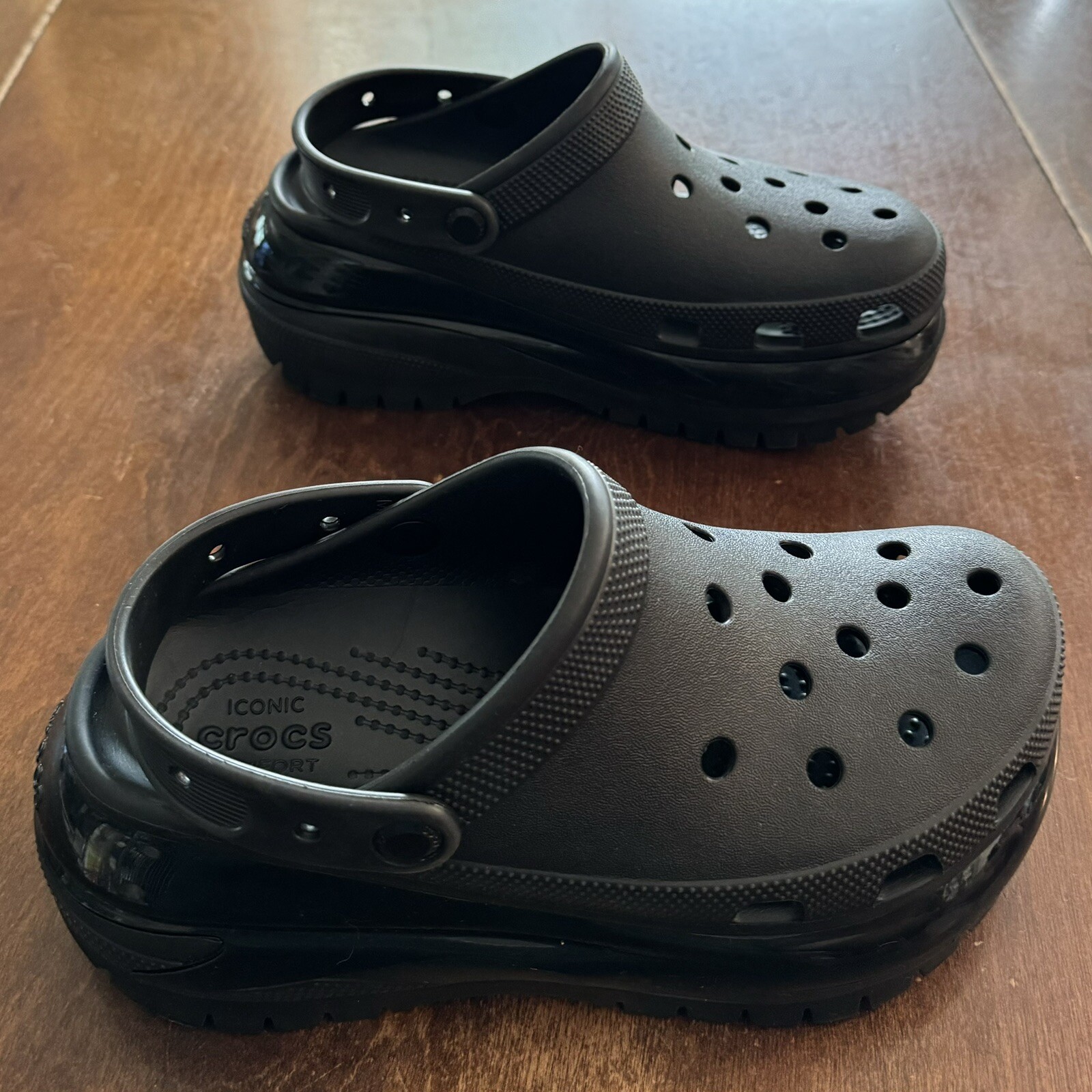 CROCS Limited Edition MEGA CRUSH Classic CLOGS in Black - UNISEX: W 9 / M 7 US
