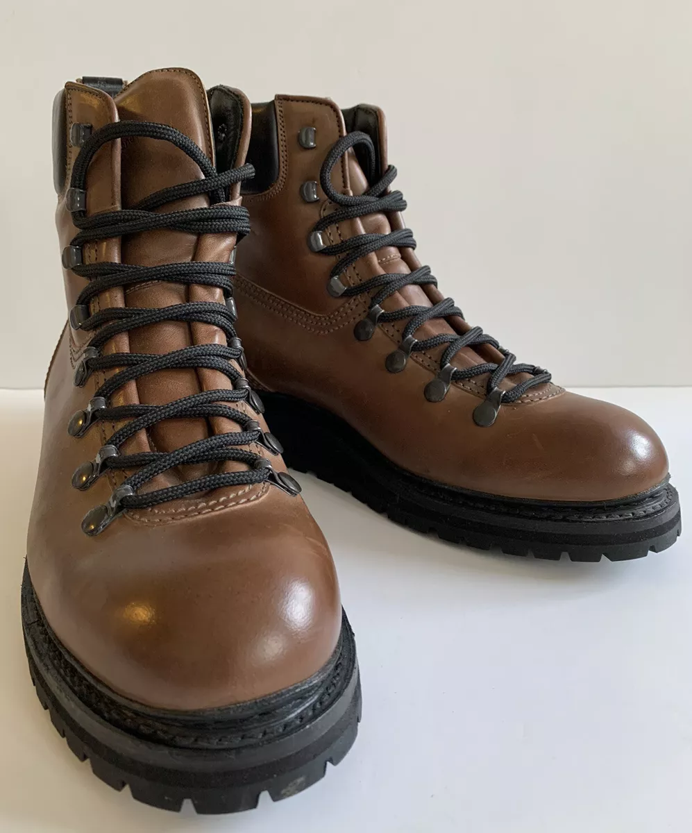 Rag and bone store city hiker