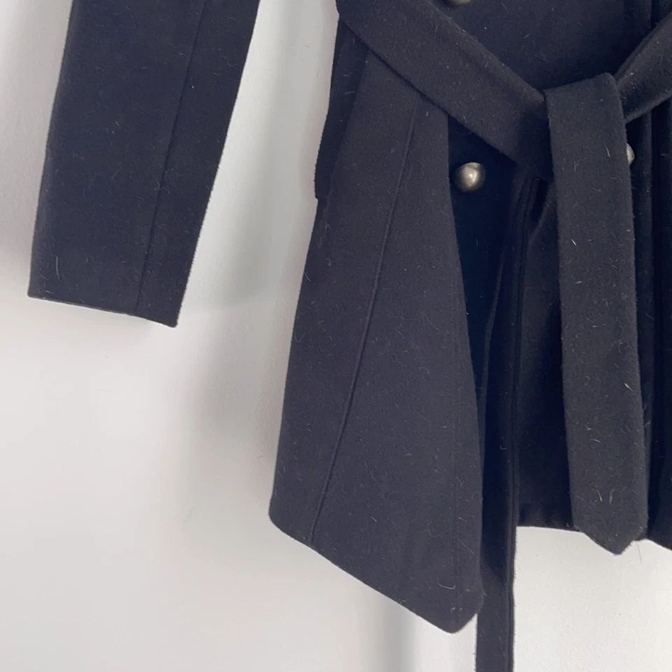 Abrigo de vestir Alice + Olivia doble botonadura cinturón línea larga mezcla seda forro Foto 3 de 4