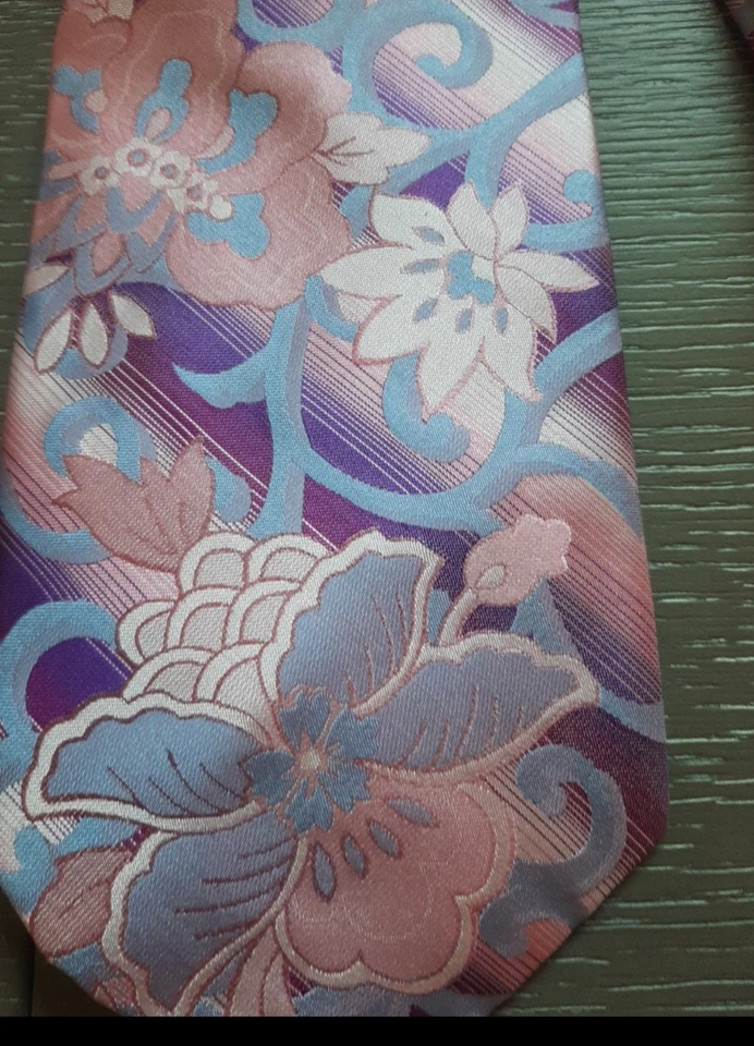 Steve Harvey 复古领带,全新多粉色和紫色 — 第 2/4 张图片