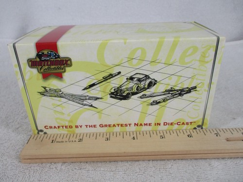 1955 Ford Thunderbird Model Matchbox Green And White DYG08-M Vintage Scale Metal - Picture 5 of 13