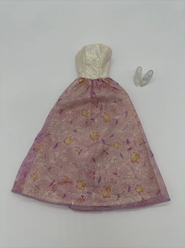 Barbie Doll Vintage Hollywood Pink Fashion Avenue Ball Gown Dress & Shoes 2001 - Image 2 of 4