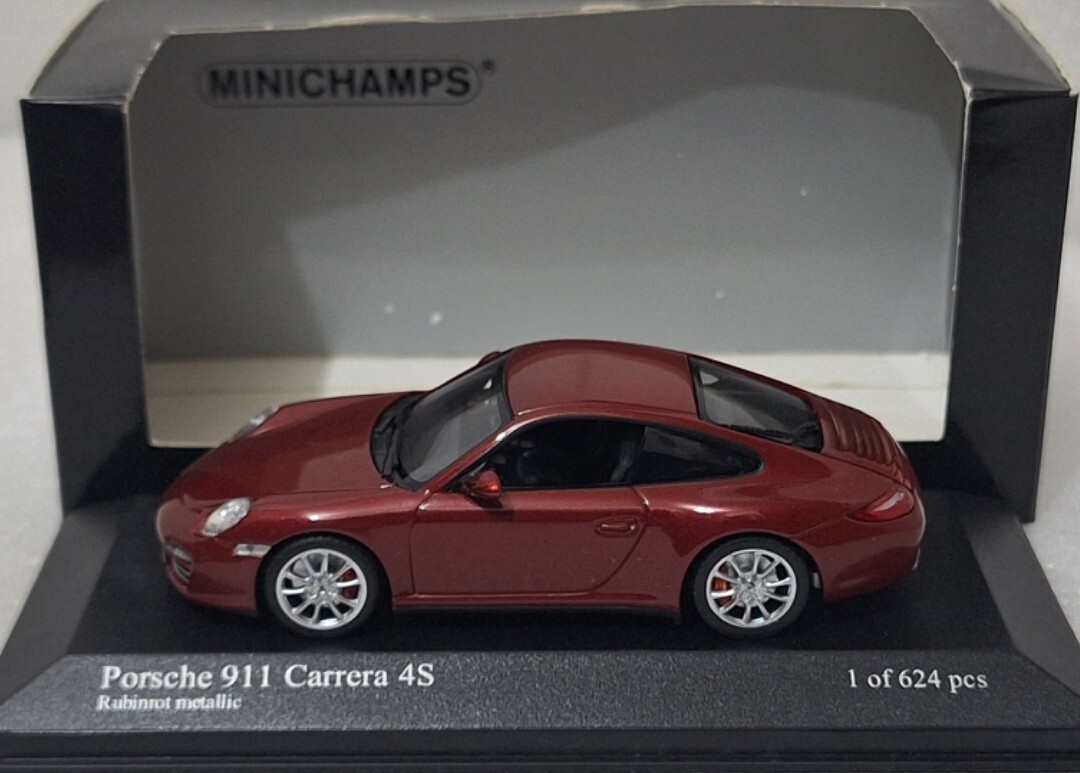 Porsche 911 (997.II) Carrera 4S 2008 Red 1:43 Minichamps 400066422