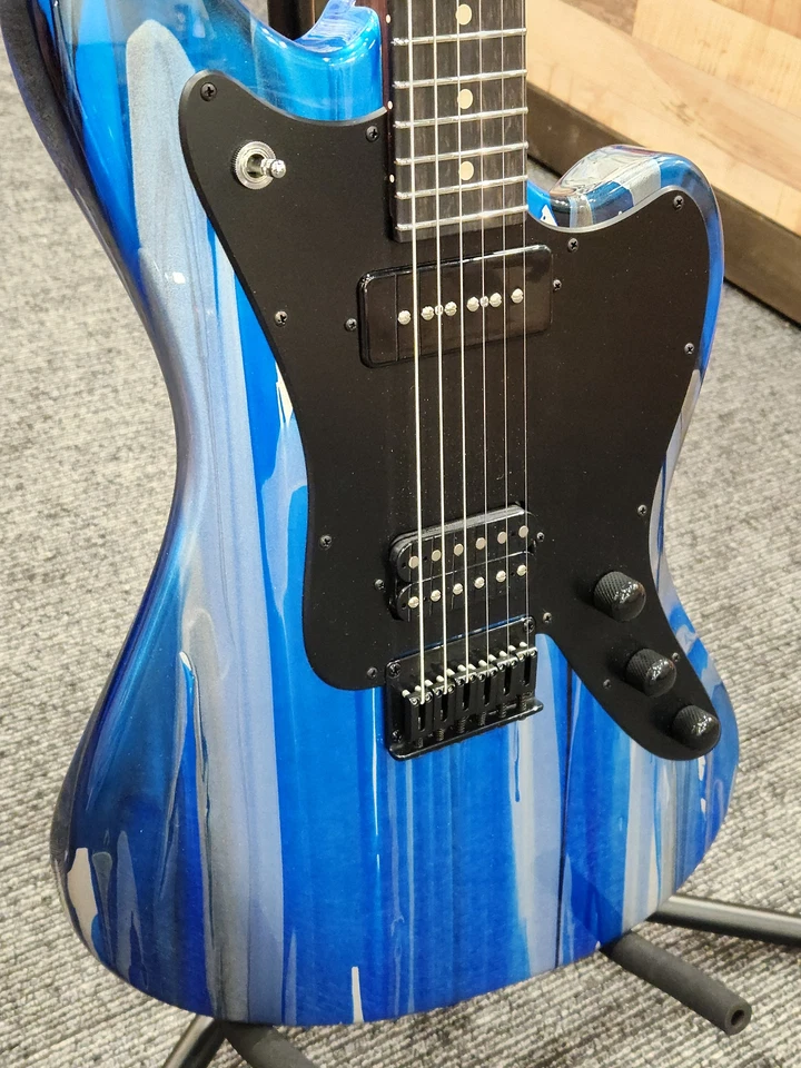 Guitarra exclusiva de guitarras Suhr Classic JM Custom Firehouse, goteo azul metálico Foto 4 de 4