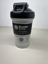 Blender Bottle 20 oz Classic  Black/White  BPA Free Blender Bottle