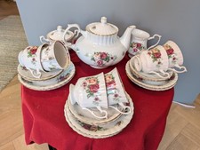 Vintage Chodziez sweet roses teacups plates teaset with 3 pint teapot vgc