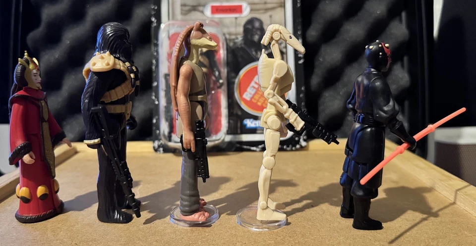 Star Wars Coleção Retrô Krrsantan, O Livro de Boba Fett + lote de bonecos - Imagem 3 de 4