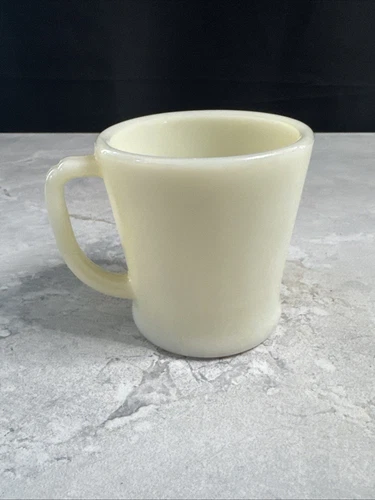 Fire King Ivory Milk Glass Coffee Cup/Mug - Vintage D-Handle Gf0