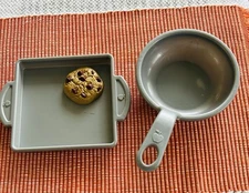 Fisher Price FUN WITH FOOD Cookie Sheet And Cookie Plus Skillet