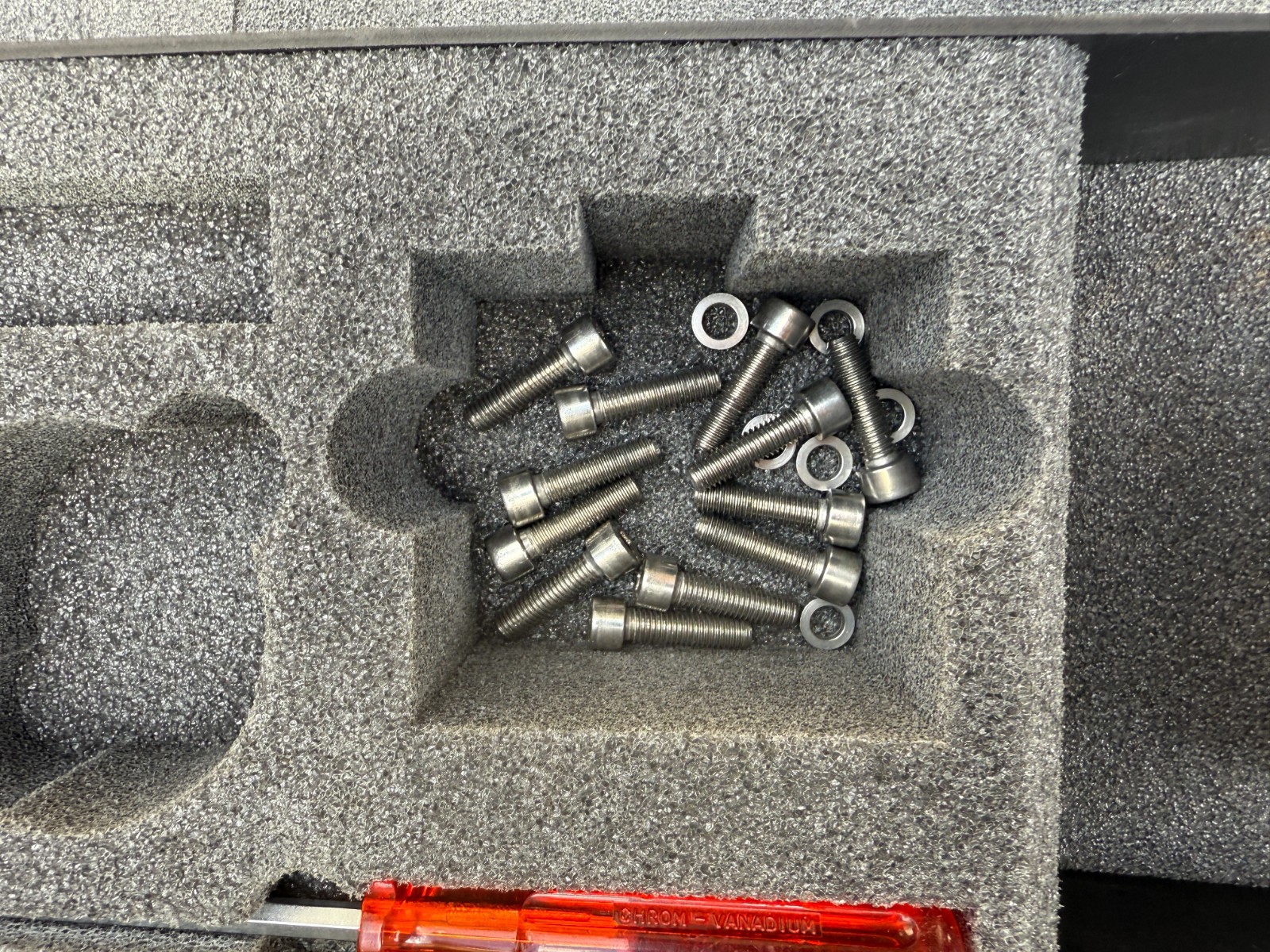 Leica LTD 840 Laser Tracker and Stand, Cables 576180