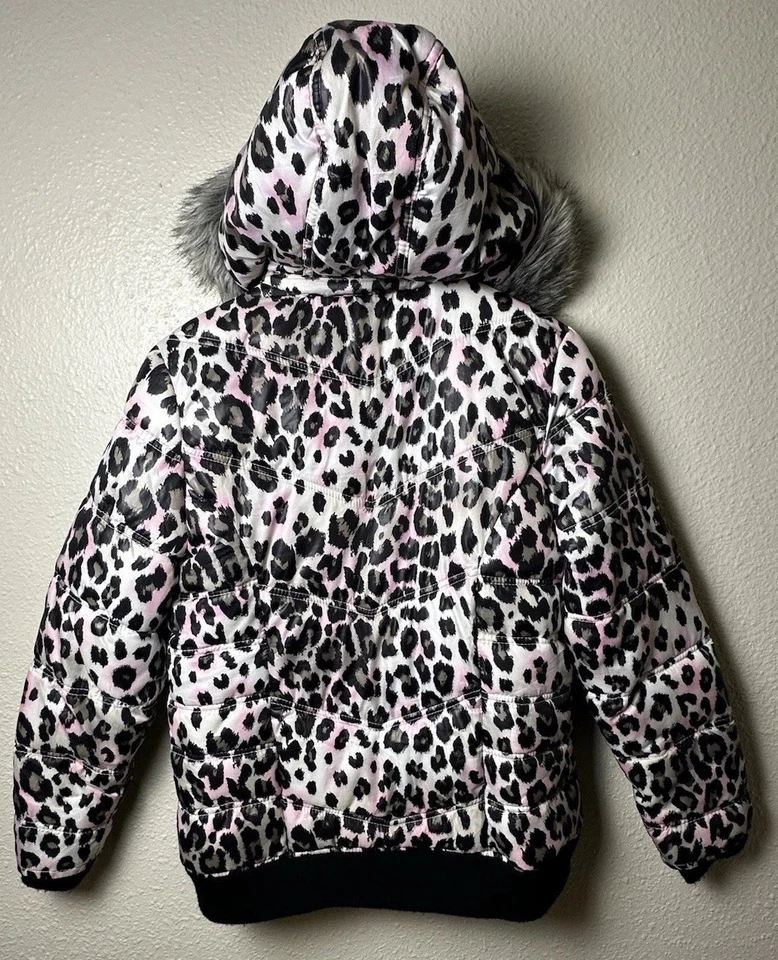 Abrigo acolchado Justice Girls rosa y negro con estampado de leopardo XL (16/18) Foto 2 de 4