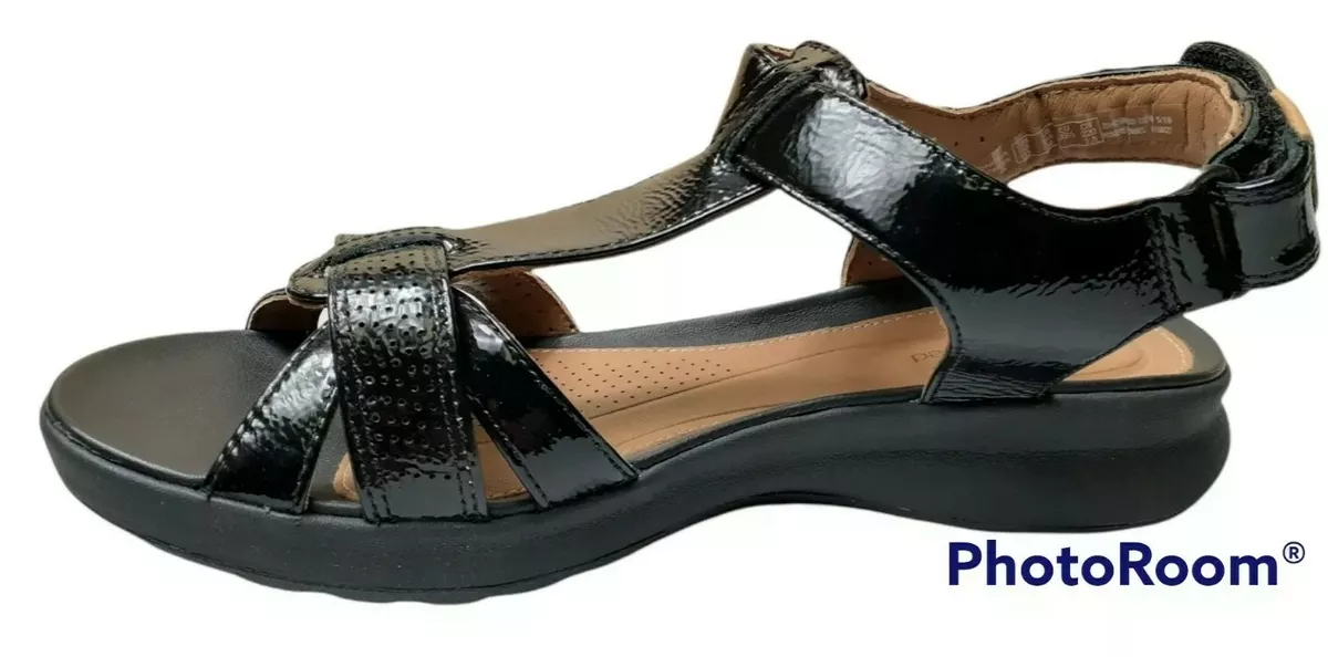 Clarks Unstructured Womens Patent Leather Sandals Un Adorn Vibe