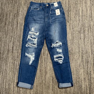 YMI Dream Women s Size 9/29 Distressed Cuffed Dream High Rise Skinny Jeans