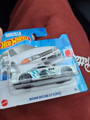 Hot Wheels GODZILLA Nissan Skyline gtr (GT-R R32) Short Card 2023