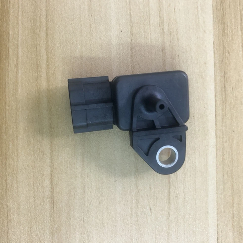 1x Pressure Sensor For Kawasaki VULCAN 1500 1600 2000 900(VN2000) 21176-0058 - Image 4 of 4