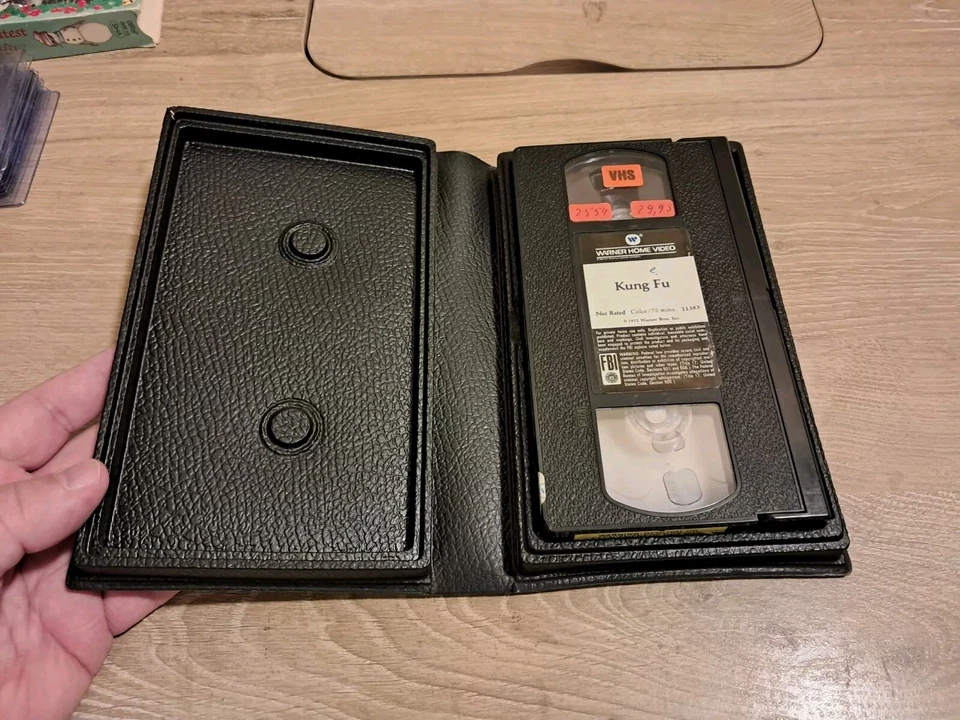 Kung Fu (VHS 1984 Warner Clam-Shell) Cut-box - Image 4 of 4