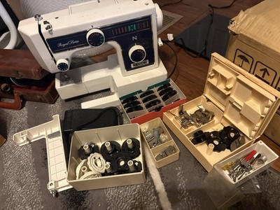Sewing machine Necchi Royal Series Like The 3205FA Heavy Duty COMPLETE  WORKING