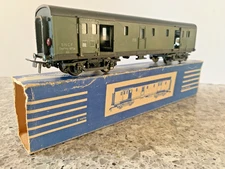 Hornby AcHo Ref. 7310  Luggage Van In Good Condition. Poor Box.