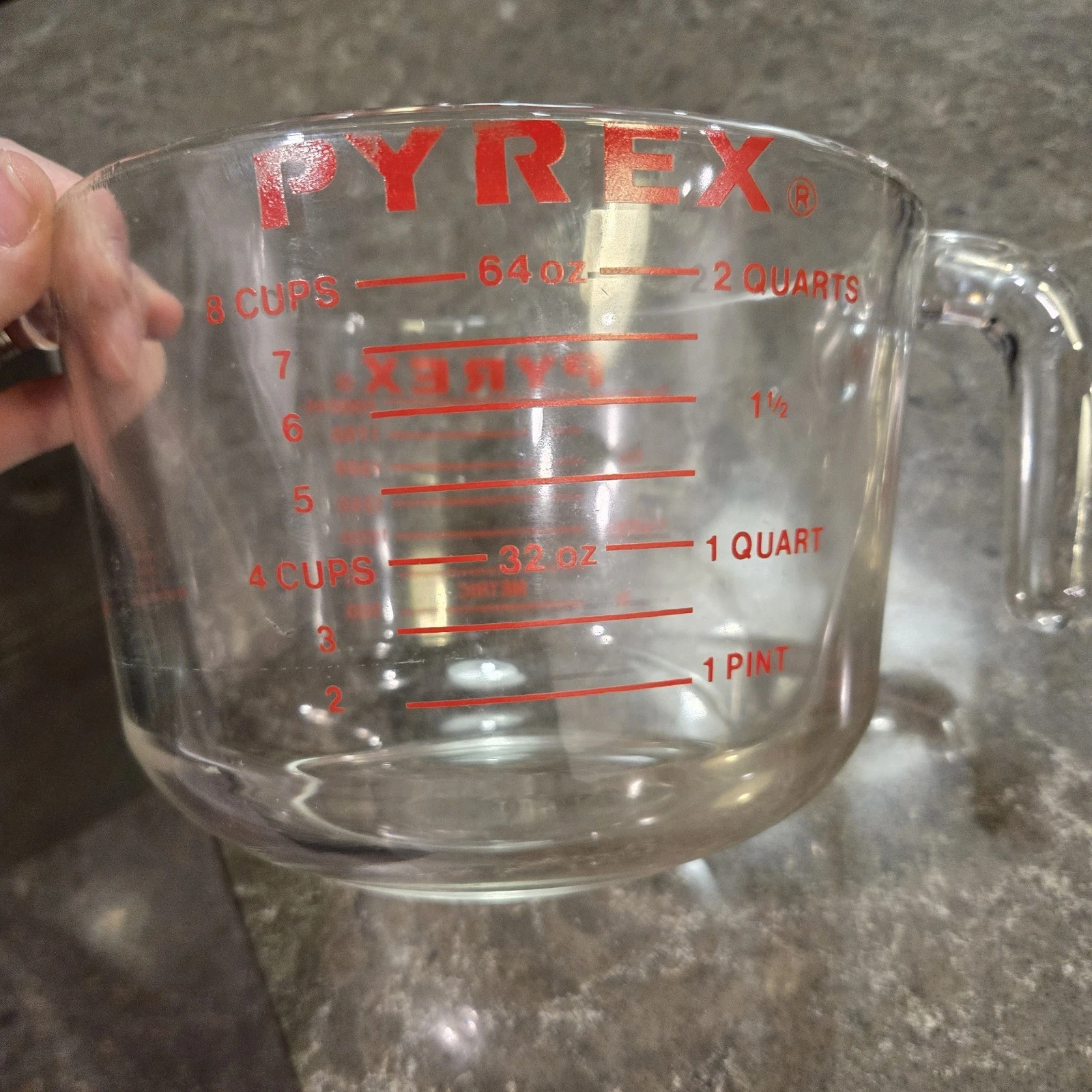 Vtg PYREX Glass Red Letter Measuring 8 Cup, 64oz, 2 Qt Bowl - Model 564 USA