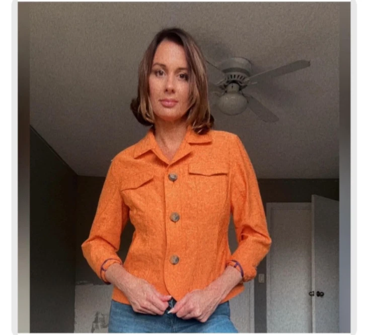 VTG 90s Coldwater Creek Textured Orange Down Blazer. Size 6P. E - Image 4 of 4