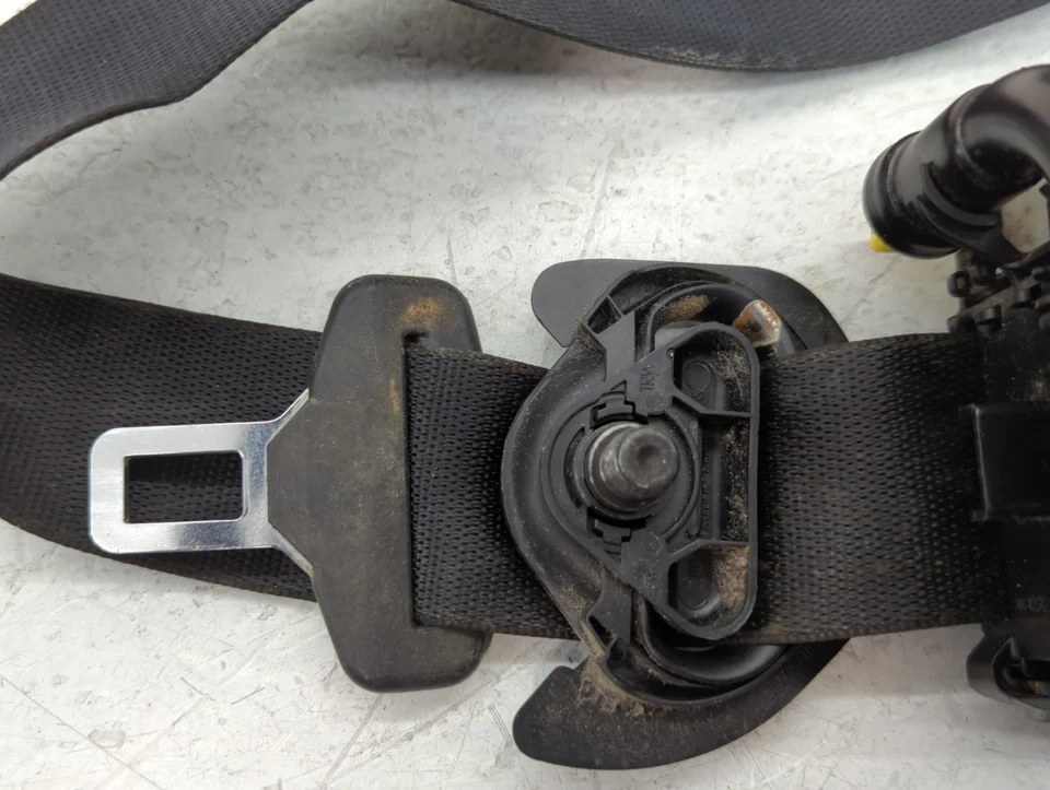 Левый передний натяжитель ремня безопасности для Mercedes-Benz B250 2013-2019 годов выпуска H1P36 - Изображение 3 из 4