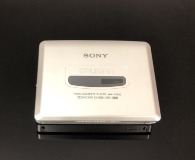 SONY カセットウォークマン WM-FX822 Sony WM-FX822 Silver Cassette Walkman Reconditioned Working