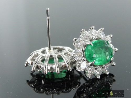 Pendientes ovalados de esmeralda brillante brillante de 2,06 quilates diamantes de Lauren - Imagen 5 de 10