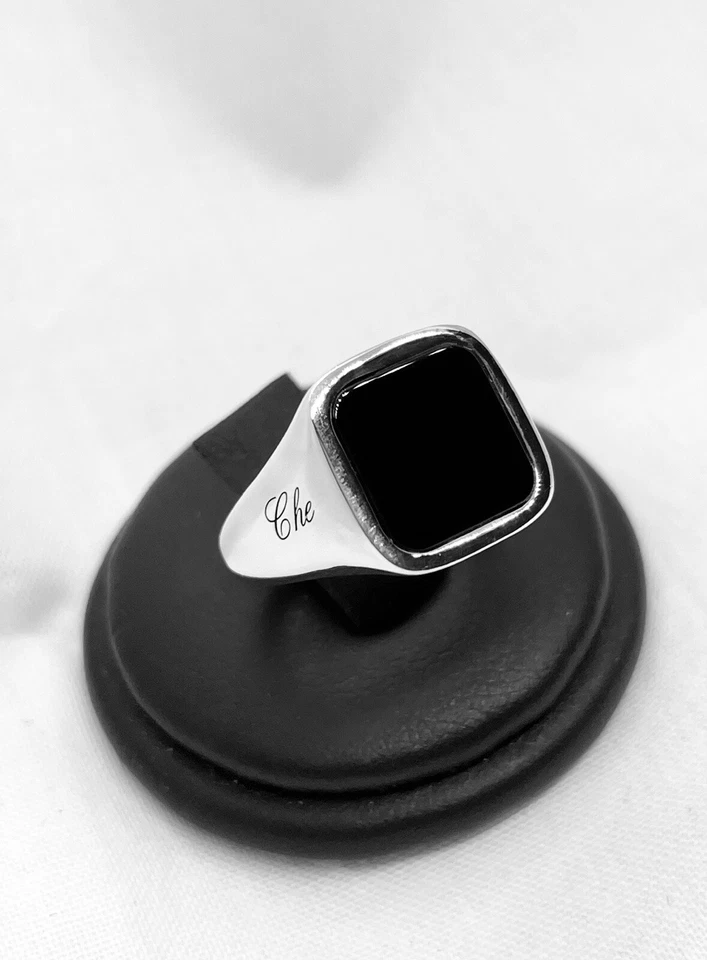 Anello chevalier con pietra onice in argento 925 - Immagine 4 di 4