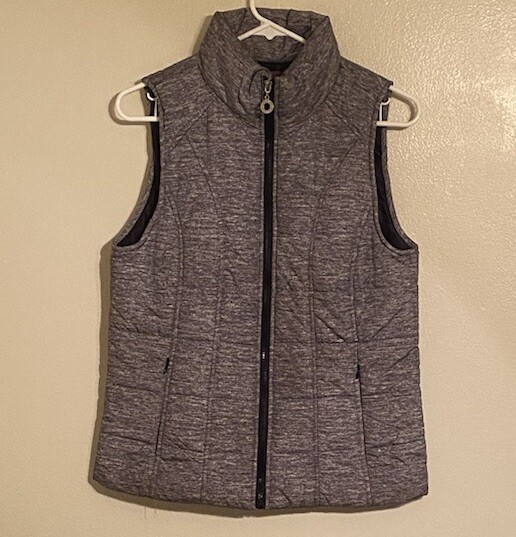 FILA Gilet Saville Row Co Donna Piccolo Grigio Trapuntato Cerniera Intera Finto Collo Gorpcore
