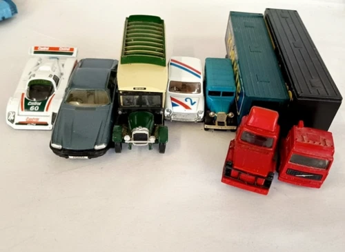 Corgi Vintage Die-Cast Toy Vehicles Set: Cars Vans Lorries – Assorted Collection